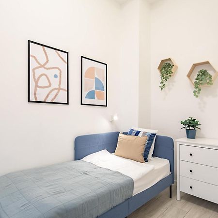 Central Room For Solo Traveller Budapest Ngoại thất bức ảnh