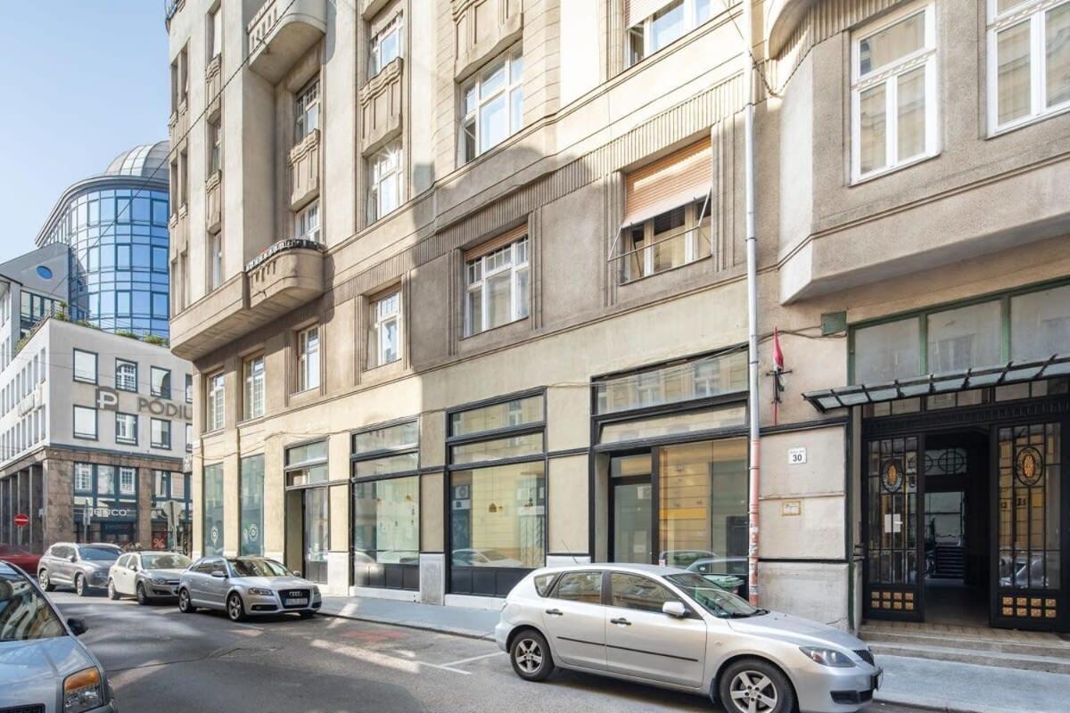 Central Room For Solo Traveller Budapest Ngoại thất bức ảnh